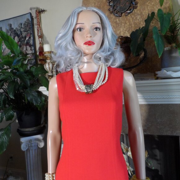 New Givenchy Red Wool Crepe Sheath Dress SIze FR 38- US 6 - Picture 6 of 16